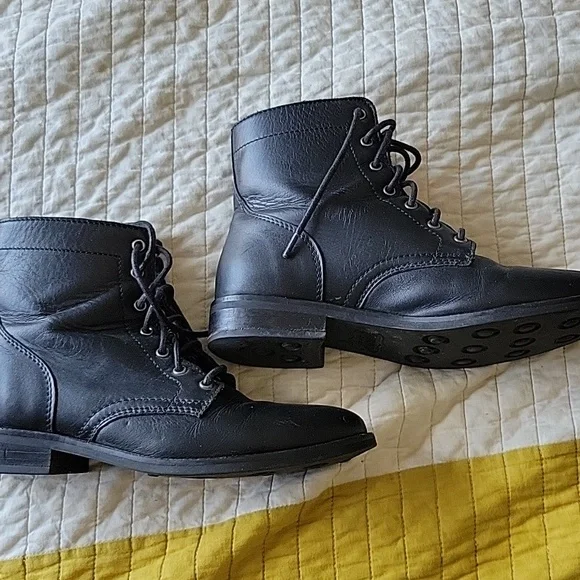 Thursday Boot Co Black Lace-Up CAPTAIN boots 8 - Picture 2 of 5